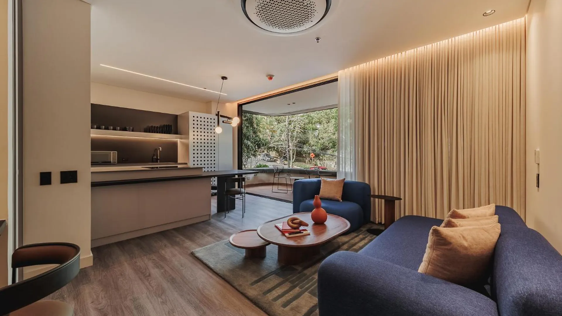 Nock - Reserved Residences Μεντεγίν